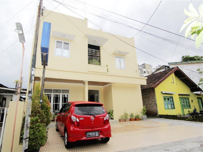 Отель Jj House Gejayan Kejayan Экстерьер фото